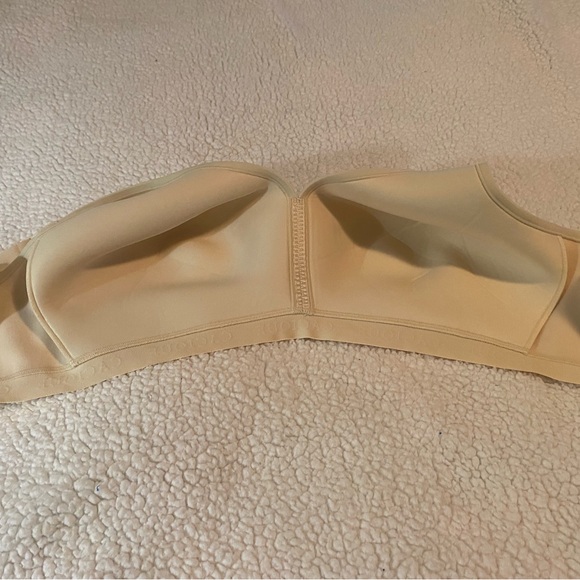 Cacique Cream Sports Bra with Hook Closure 48DD - Picture 7 of 7